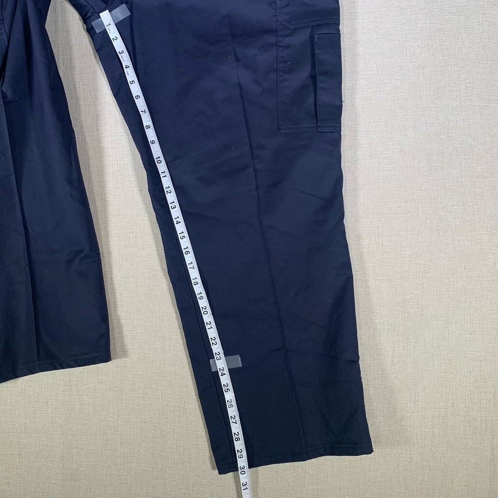Men's Navy Cargo Pants‎ - Picture 5 of 10